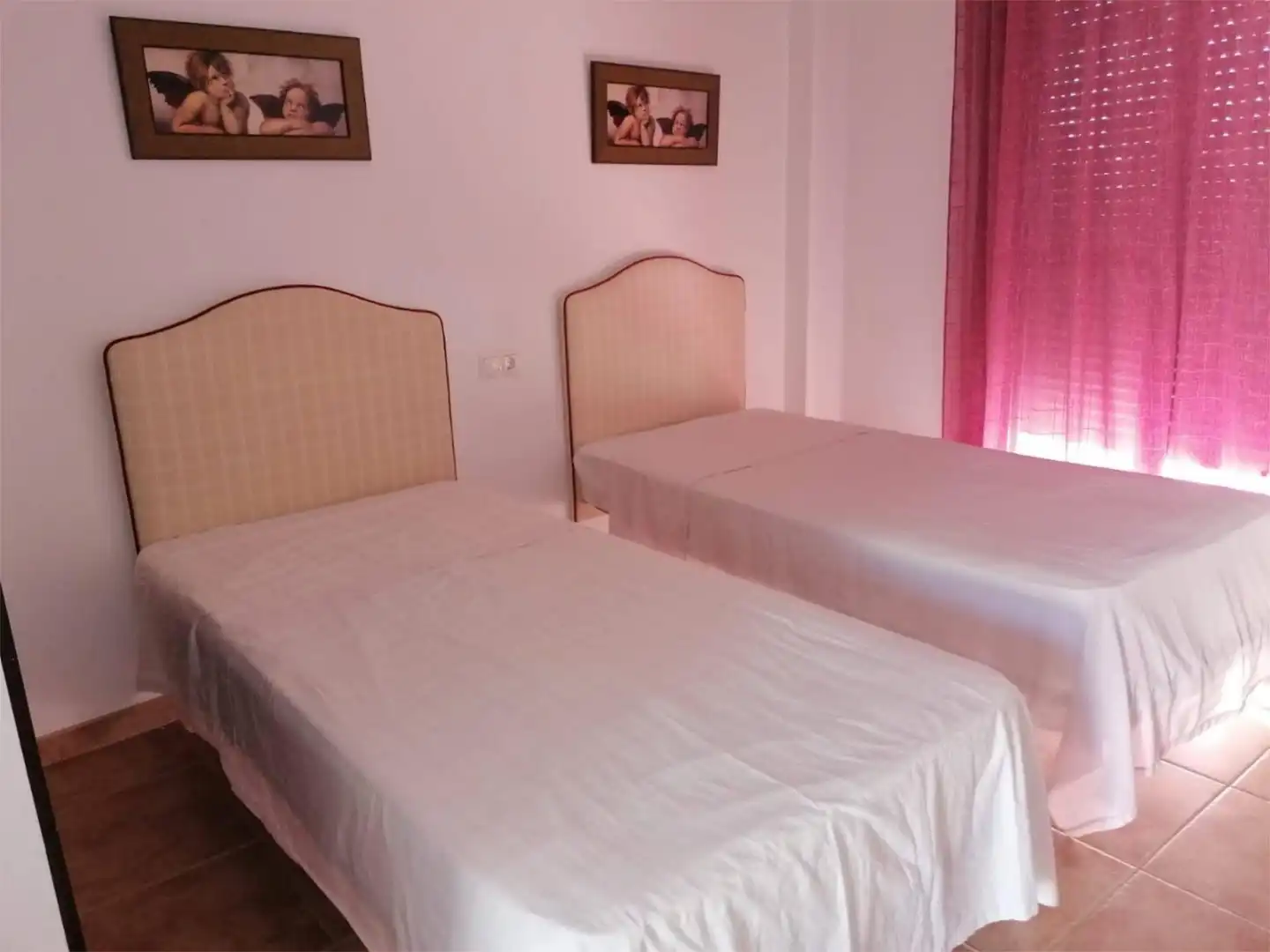 Casa adosada en venda a Calle Federico García Lorca, 36, La Carlota Dormitori de Casa adosada en venda en La Carlota amb Terrassa, Piscina i Balcó