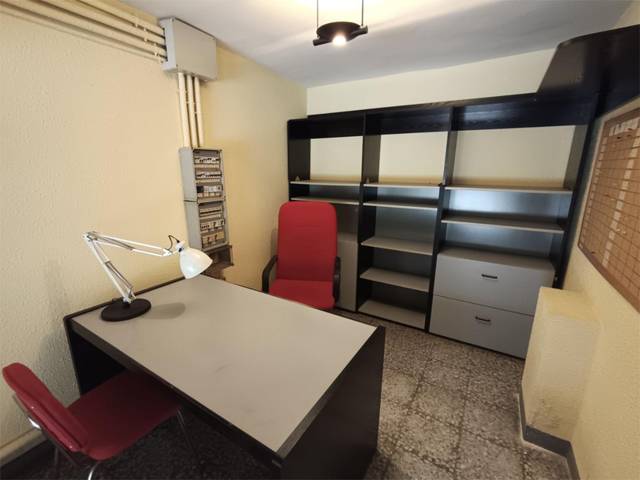 Local comercial en Venta en Calle de Fondabós, 1 en Centro - Llano Samper