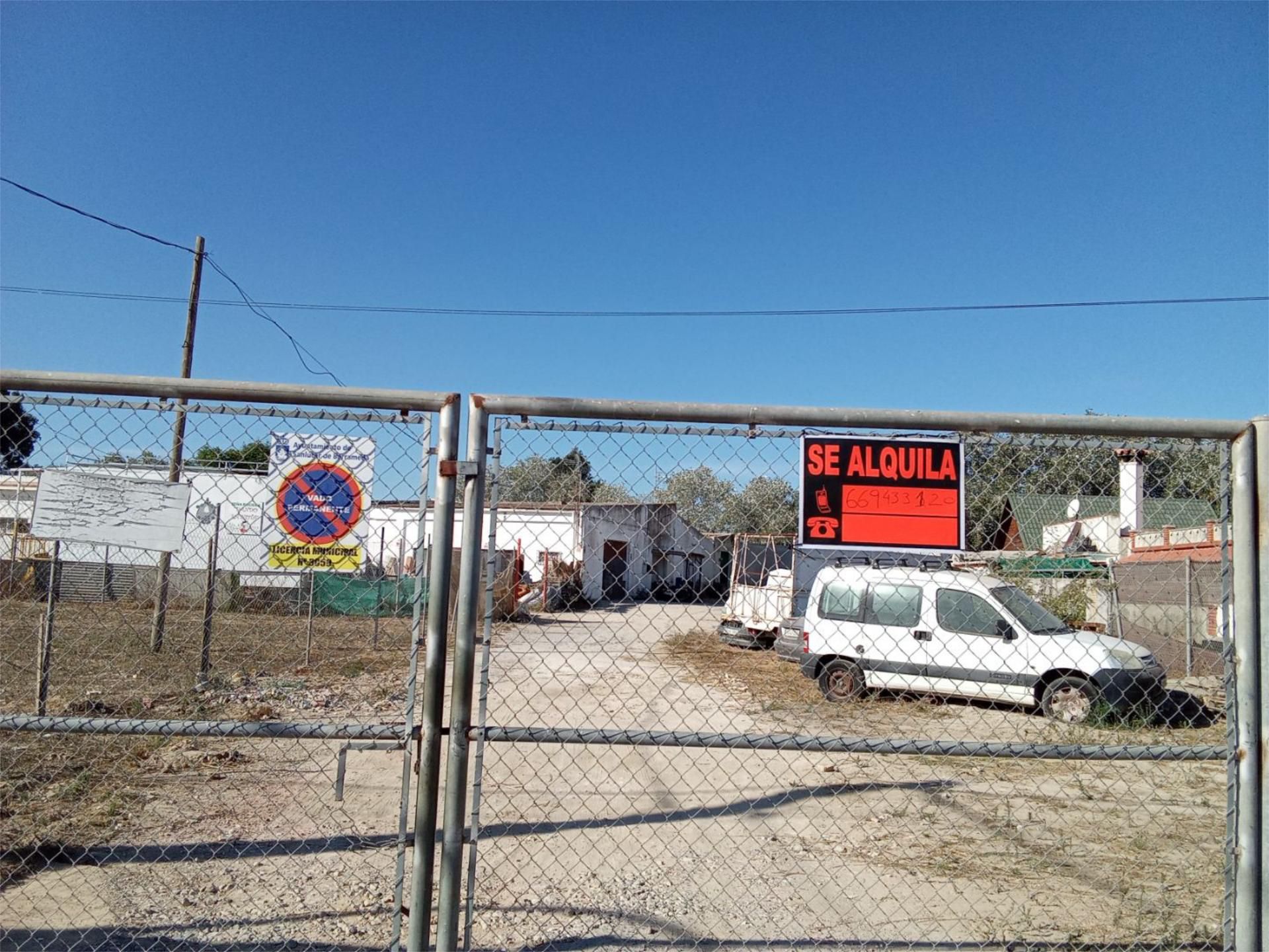Vista exterior de Nau industrial de lloguer en Sanlúcar de Barrameda
