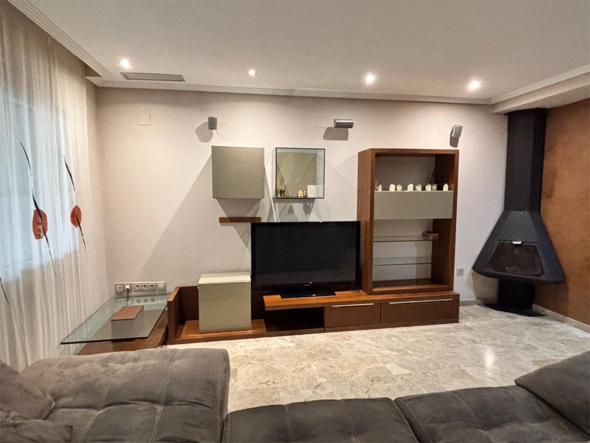 Sala de estar de Casa adosada de alquiler en Torrent con Aire acondicionado, Calefacción y Parquet