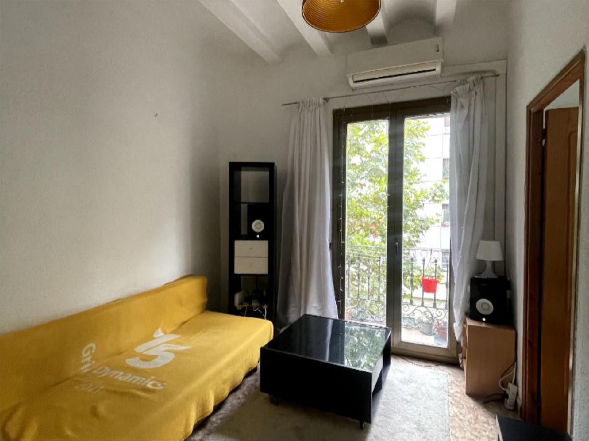 Bedroom of Flat to rent in  Barcelona Capital  with Air Conditioner, Furnished and Balcony
