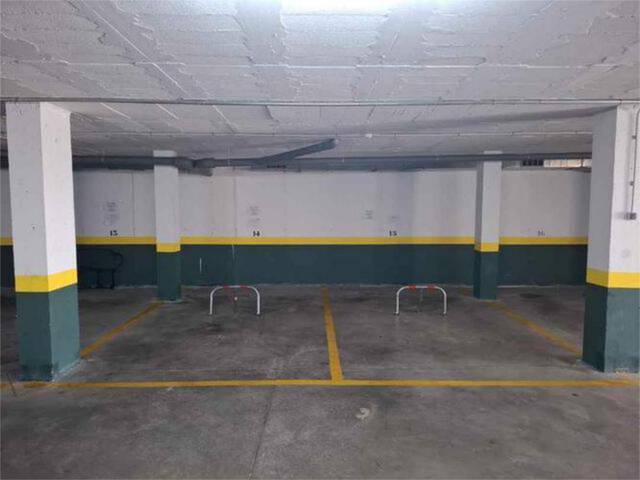 Garaje en Alquiler en Golf Bahía