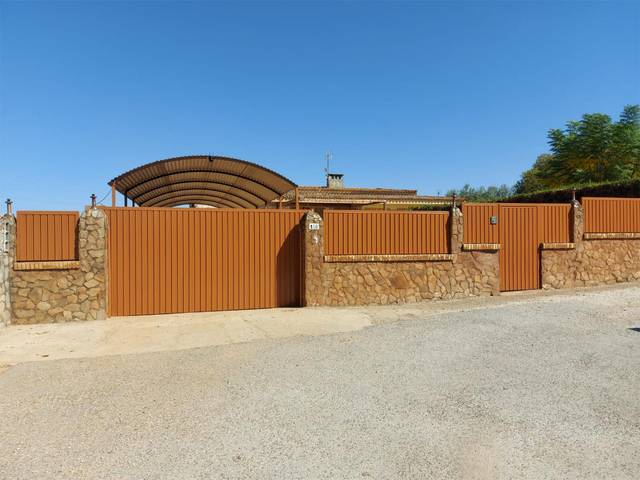 Casa-chalet en Venta en Urbanización San Francisco de Raso Espejo, 29 en Carmona