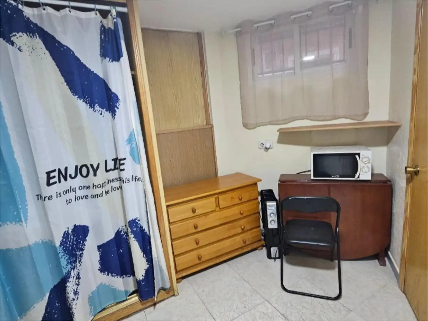 Study for rent in Calle de Faustino Osorio, 2, Los Cármenes Bedroom of Study for rent in Madrid with Furnished