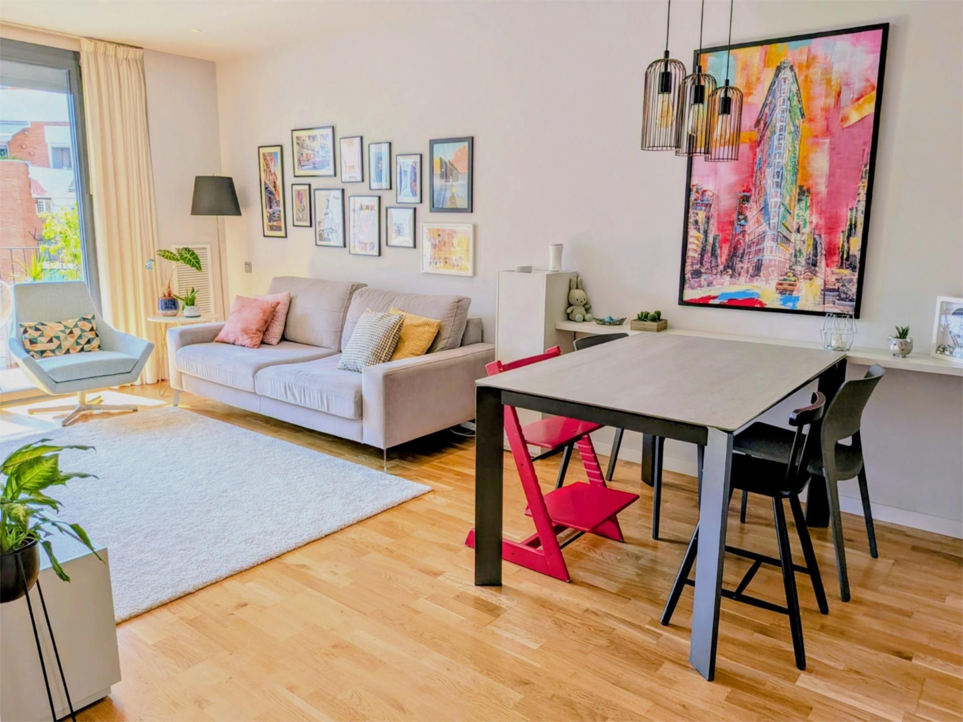 Sala d'estar de Pis en venda en  Barcelona Capital amb Aire condicionat, Terrassa i Balcó