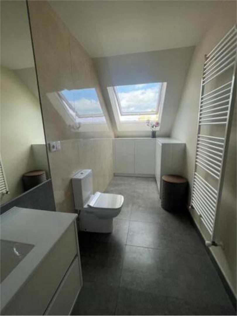 Baño de Piso de alquiler en A Estrada  con Calefacción, Terraza y Amueblado