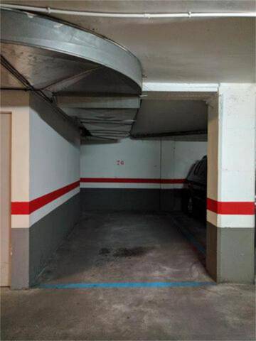 Garaje en Alquiler en Barrio España