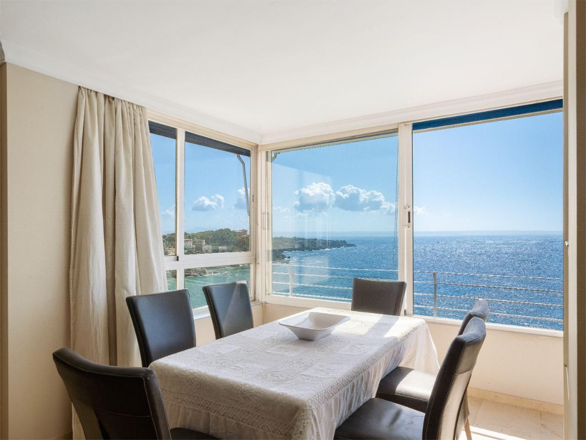 Dining room of Flat for sale in  Palma de Mallorca  with Air Conditioner, Terrace and Swimming Pool