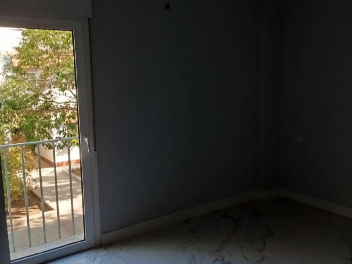 Pis en venda a Avenida de Blas Infante, 16, Poleares Dormitori de Pis en venda en Lucena amb Aire condicionat i Balcó