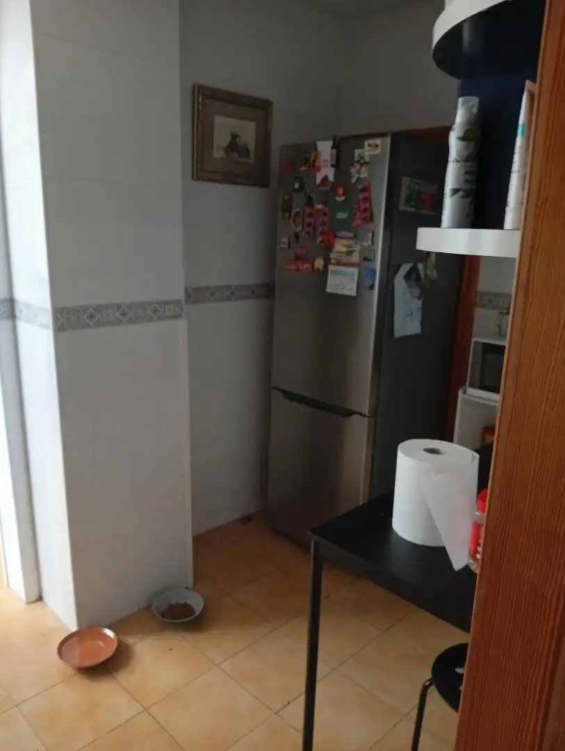 Pis de lloguer a Calle Lima, 52, Ciudad Jardín - Tagarete - El Zapillo Cuina de Pis de lloguer en Almería amb Aire condicionat, Calefacció i Moblat