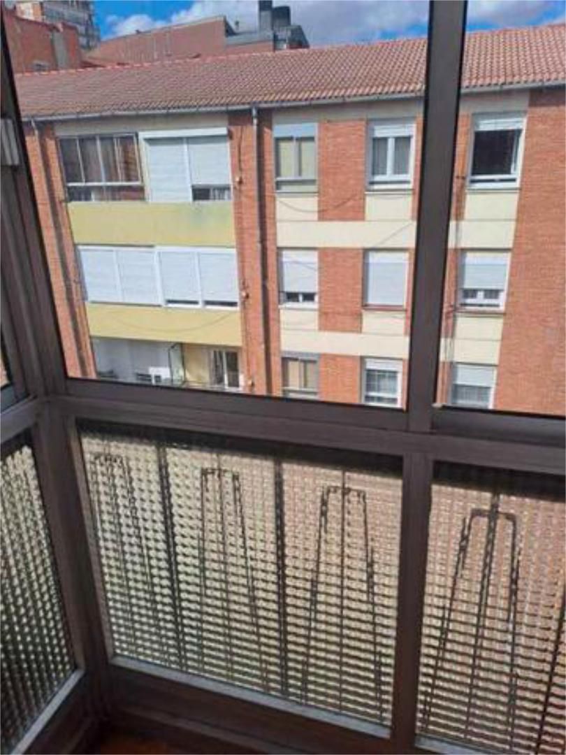 Balcony of Flat to rent in Valladolid Capital  with Heating, Terrace and Storage room