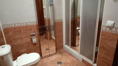 Single-family semi-detached to share in Calle Antonio Ballesteros, 19, Barrio del Nervión, Sevilla - image 5 Photo 5 of Single-family semi-detached to share in Calle Antonio Ballesteros, 19, Barrio del Nervión, Sevilla