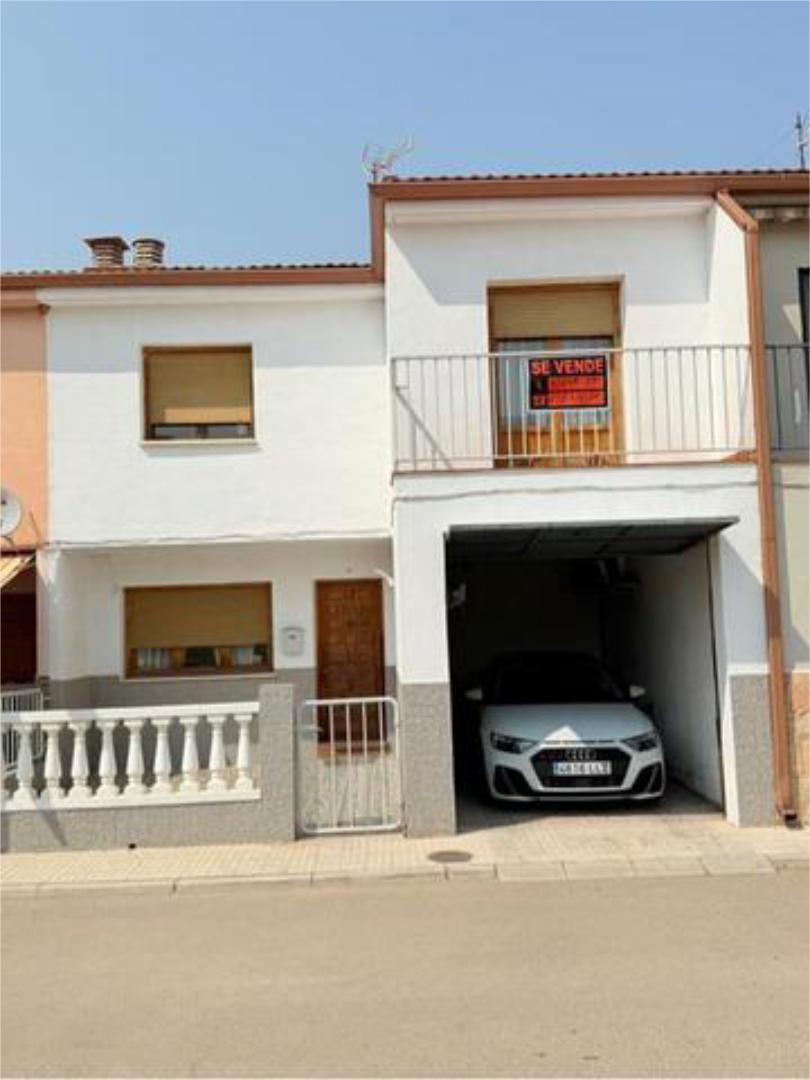 Vista exterior de Casa o xalet en venda en Calanda amb Terrassa