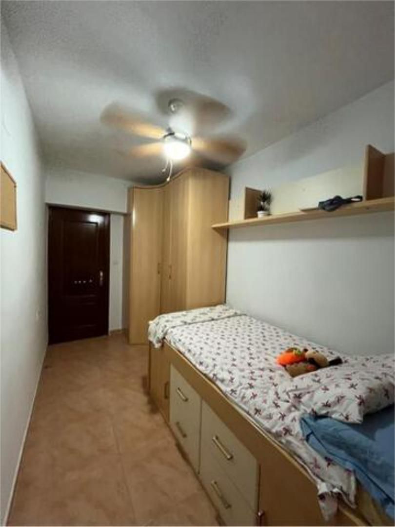 Bedroom of Study to share in  Córdoba Capital  with Heating and Furnished