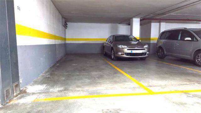 Garaje en Alquiler en Teso de la Feria - Arrabal