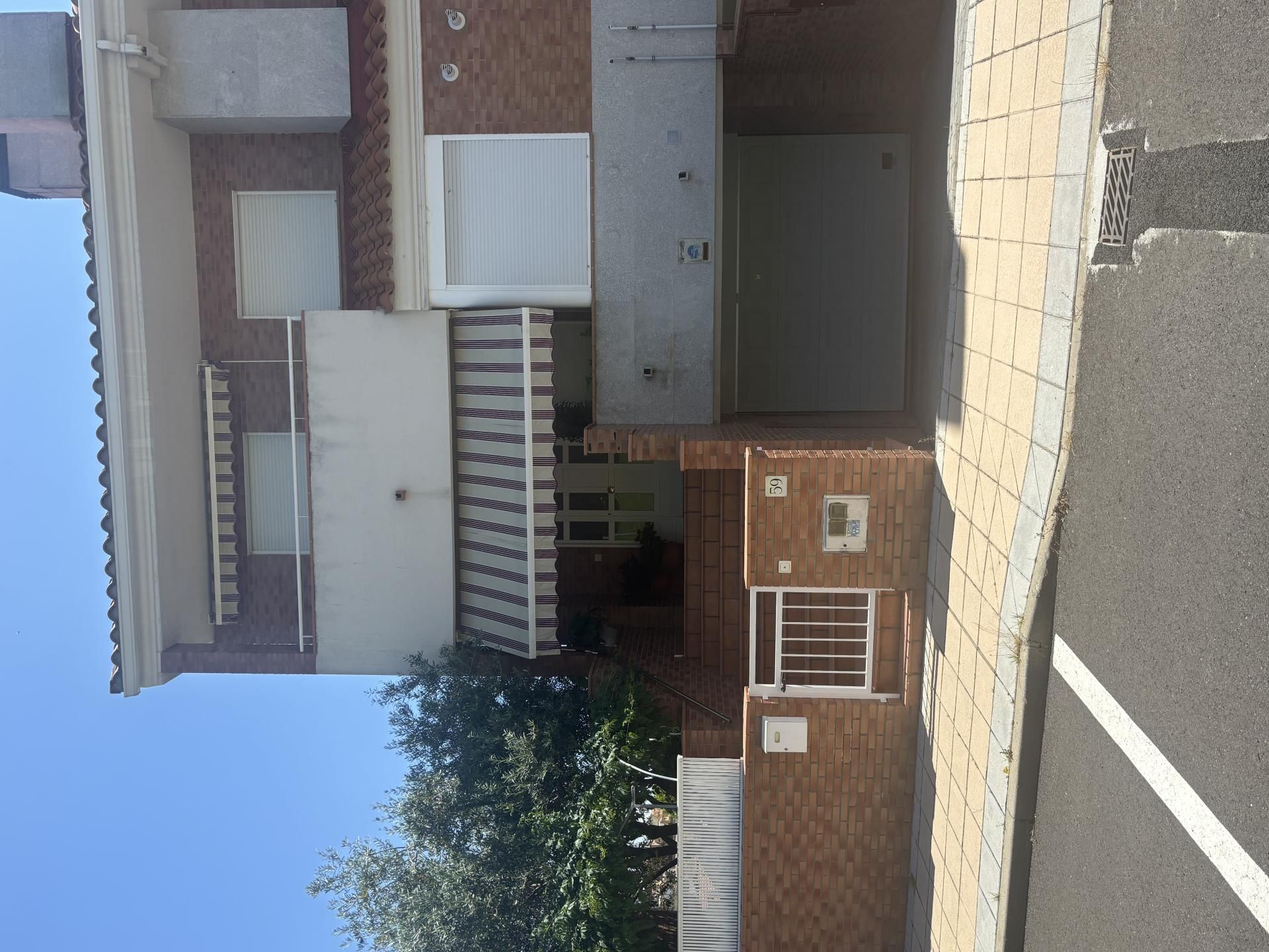 Exterior view of House or chalet for sale in Salamanca Capital