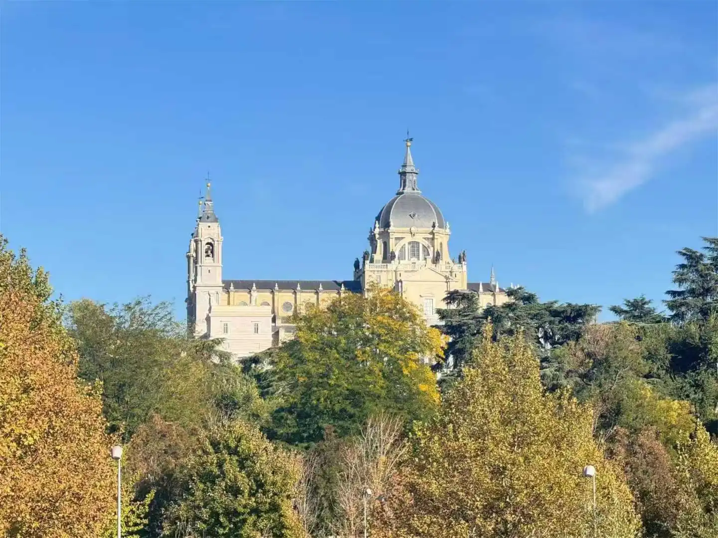 Vista exterior de Local de alquiler en Madrid con Aire acondicionado y Amueblado