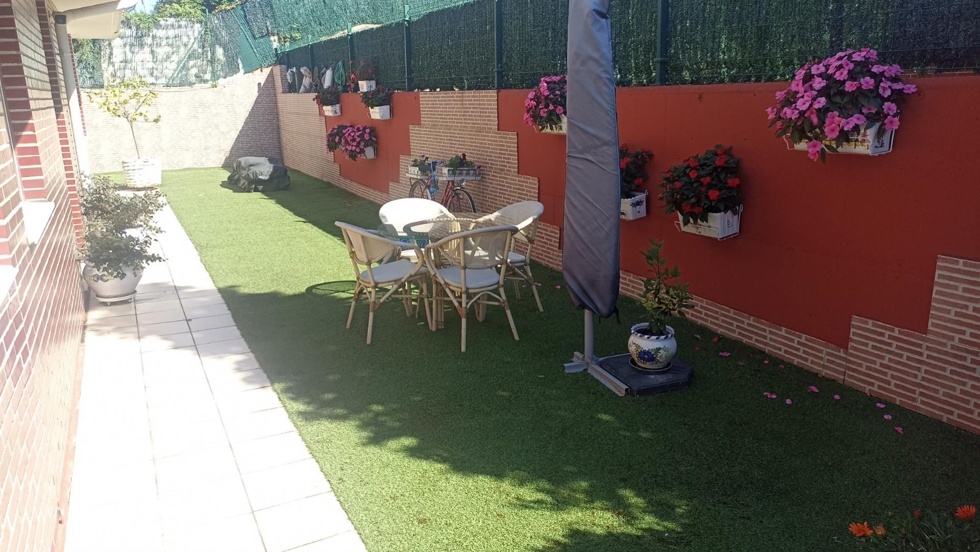 Casa o xalet en venda a Calle Juan Palencia, 40, Muriedas Terrassa de Casa o xalet en venda en Camargo