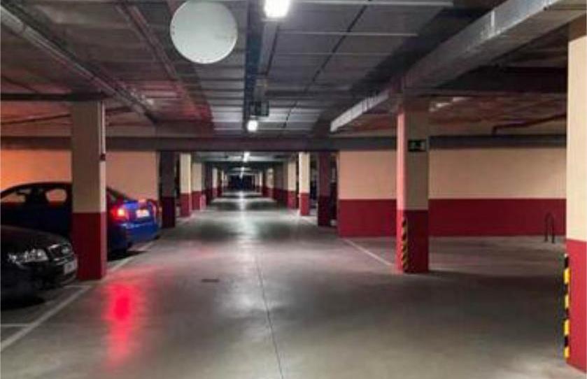 Foto 1 de Garatge de lloguer a Reyes, Madrid