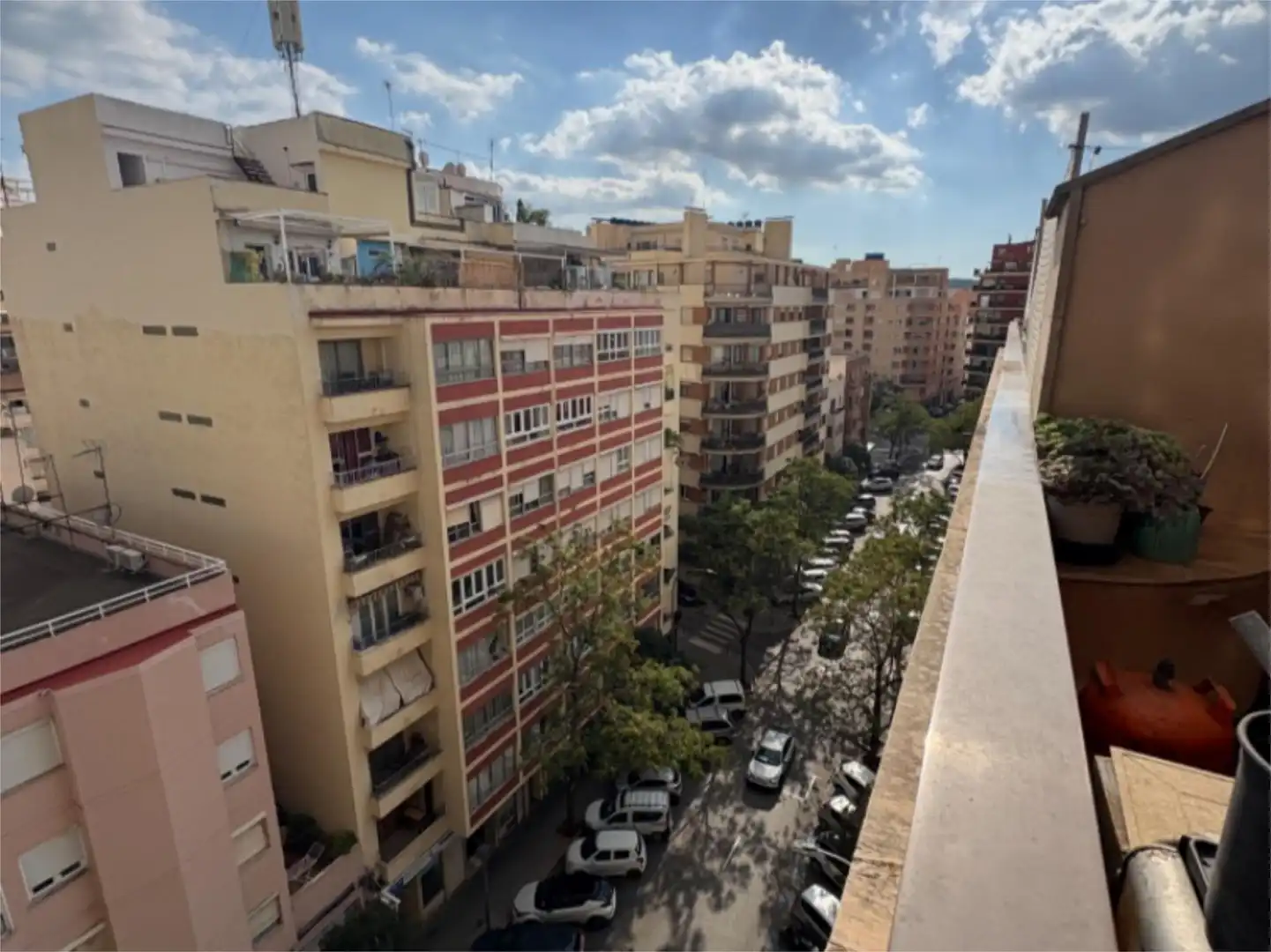 Vista exterior de Pis en venda en  Palma de Mallorca amb Aire condicionat, Jardí privat i Parquet