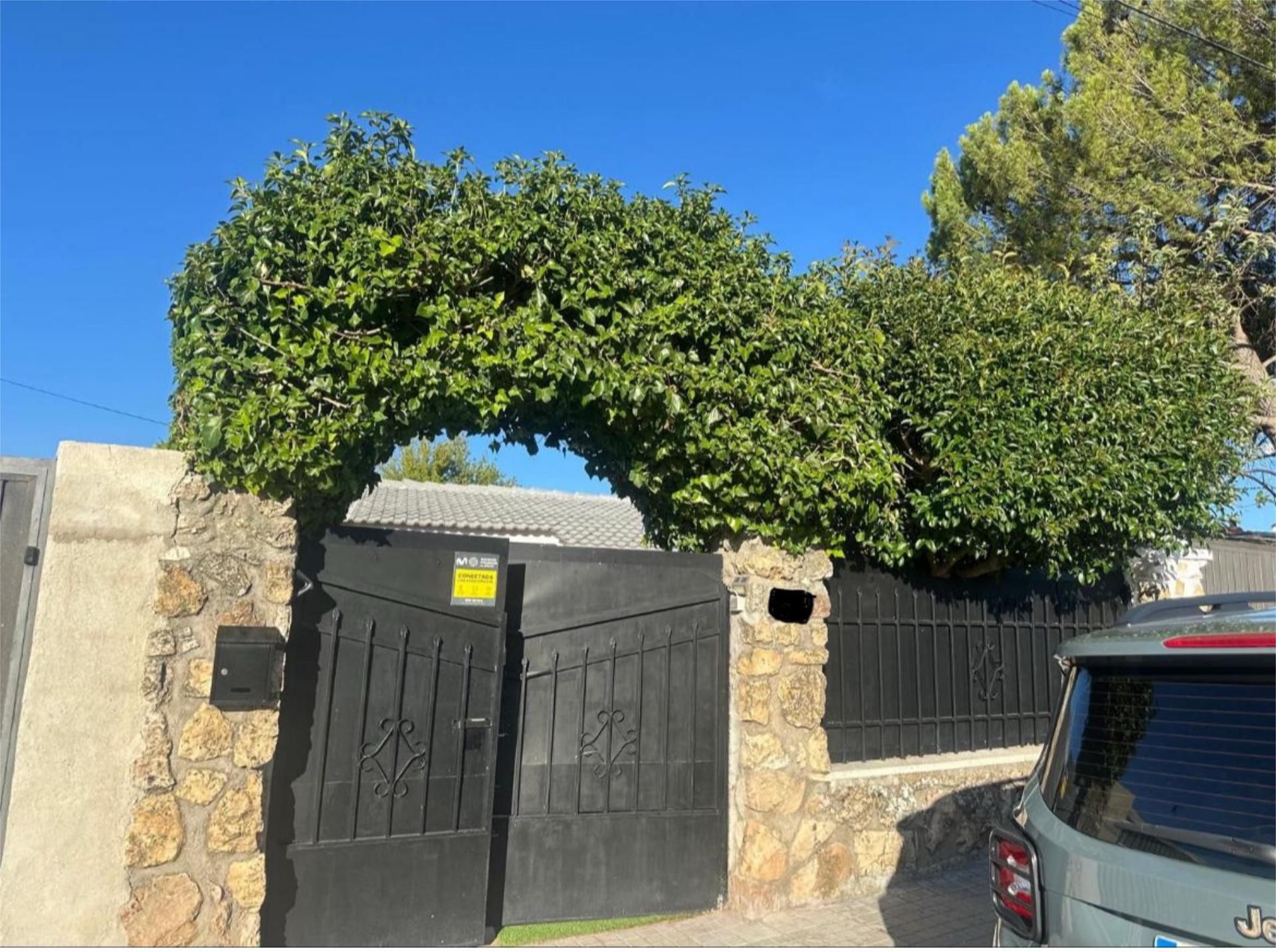 Exterior view of Single-family semi-detached for sale in Trijueque  with Air Conditioner, Heating and Private garden