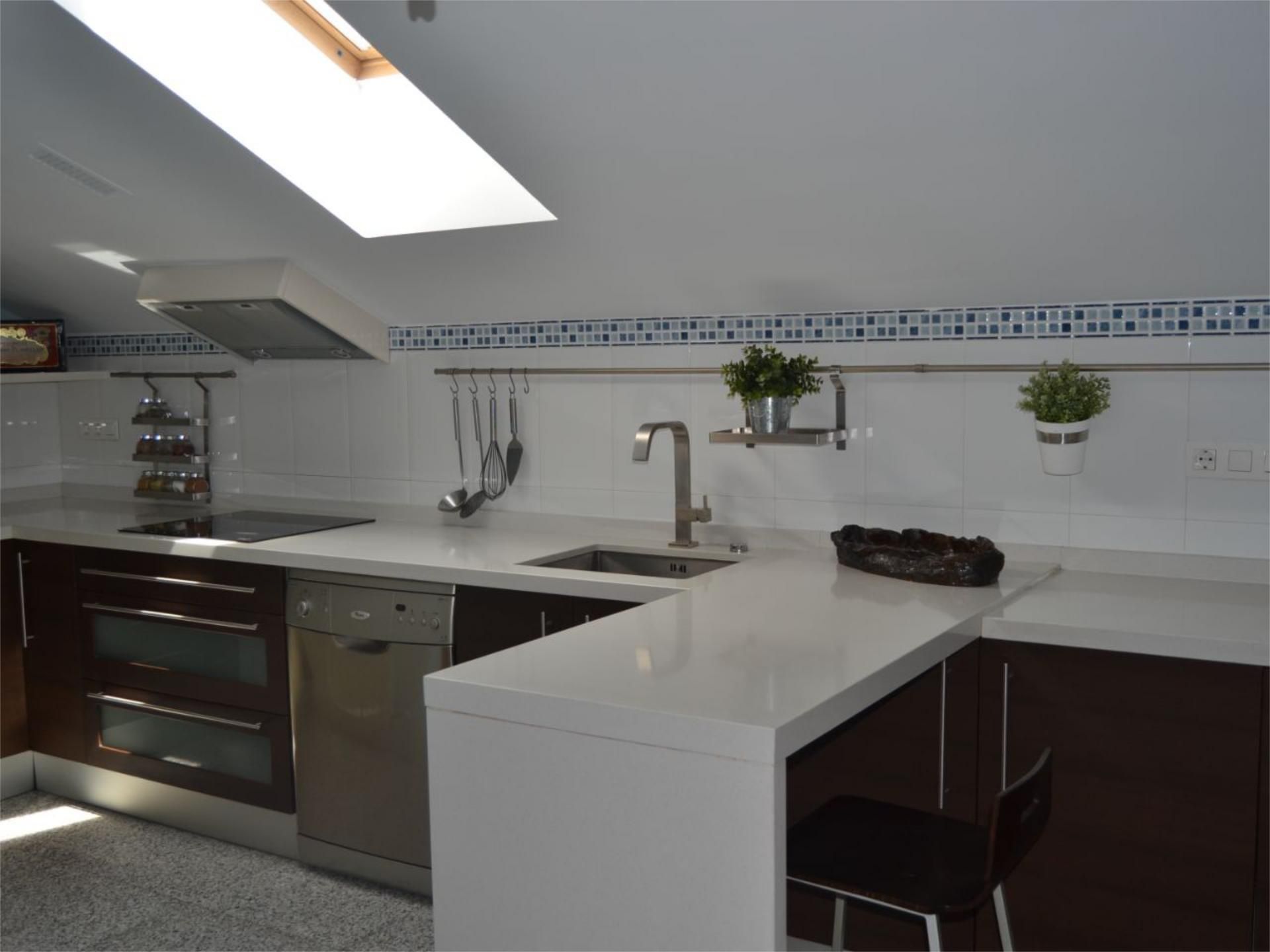Cocina de Piso de alquiler en Salamanca Capital con Calefacción, Parquet y Amueblado