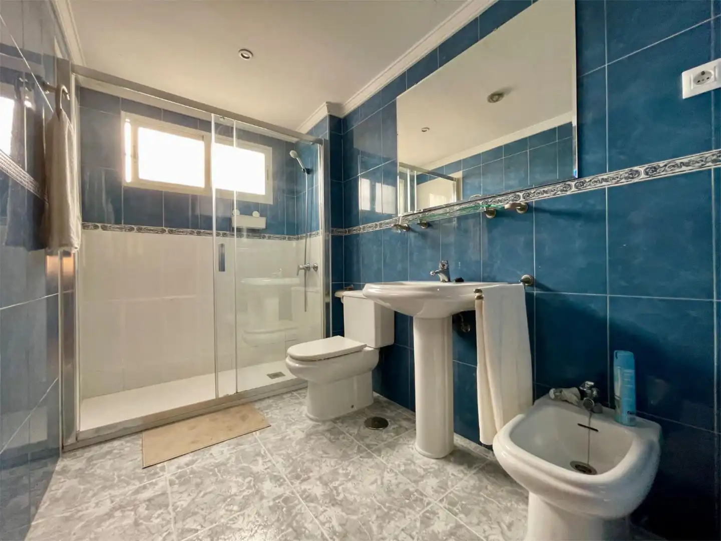 Piso en venta en Calle Rodolfo Halffter, 5, Santa Cristina - San Rafael Baño de Piso en venta en Málaga Capital con Aire acondicionado y Terraza