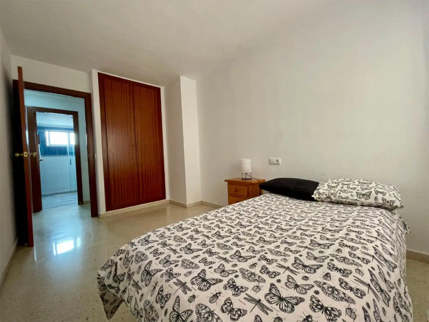 Piso en venta en Calle Rodolfo Halffter, 5, Santa Cristina - San Rafael Habitación de Piso en venta en Málaga Capital con Aire acondicionado y Terraza