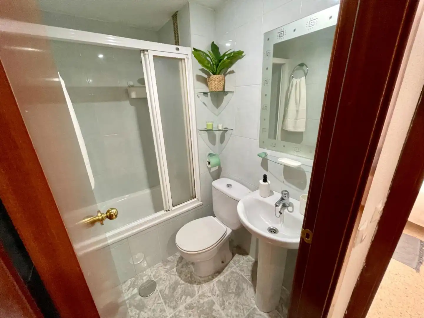 Piso en venta en Calle Rodolfo Halffter, 5, Santa Cristina - San Rafael Baño de Piso en venta en Málaga Capital con Aire acondicionado y Terraza