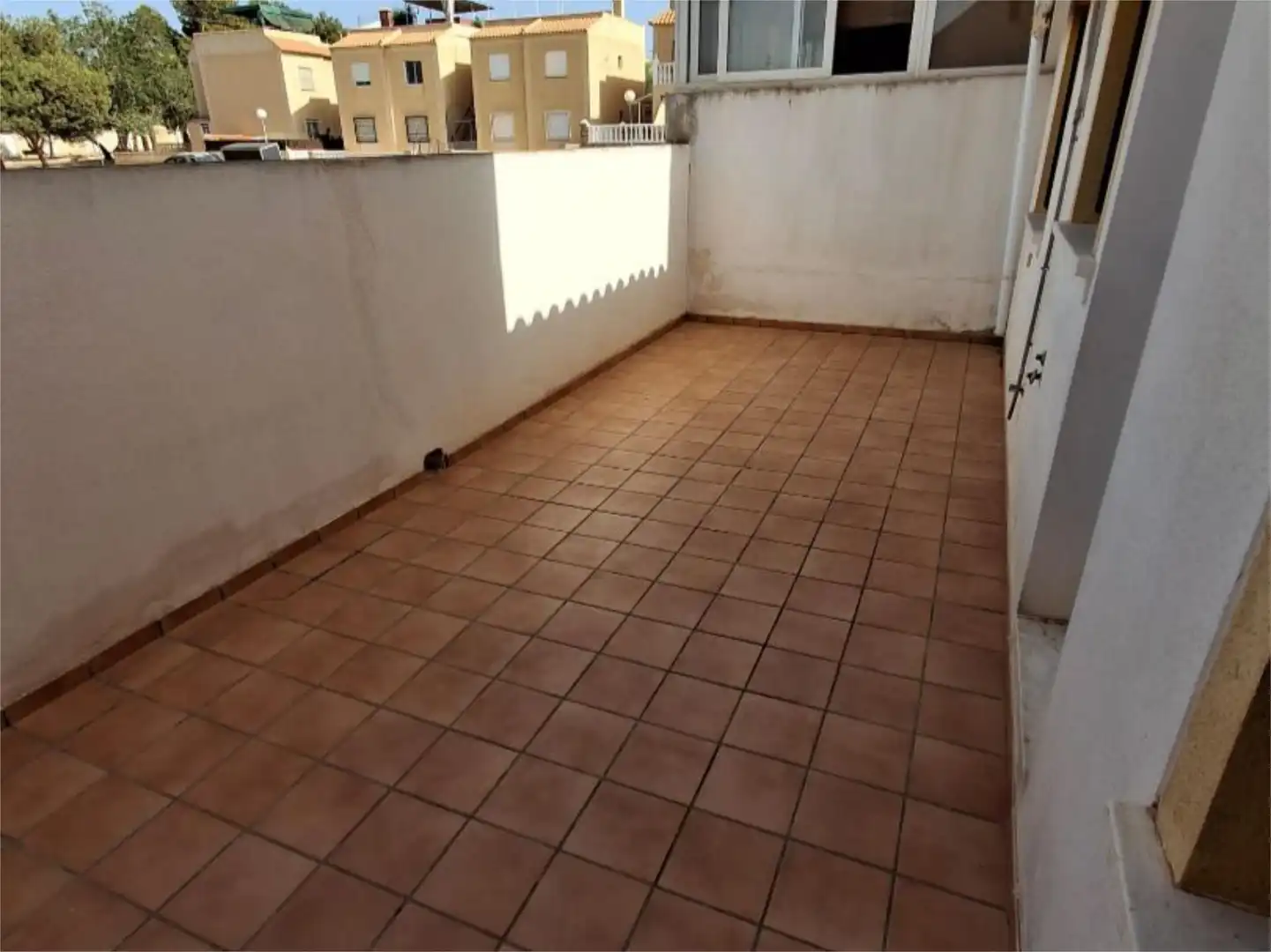 Piso en venta en Calle Alborán, 3, Aguas Nuevas Terraza de Piso en venta en Torrevieja con Aire acondicionado, Calefacción y Jardín privado