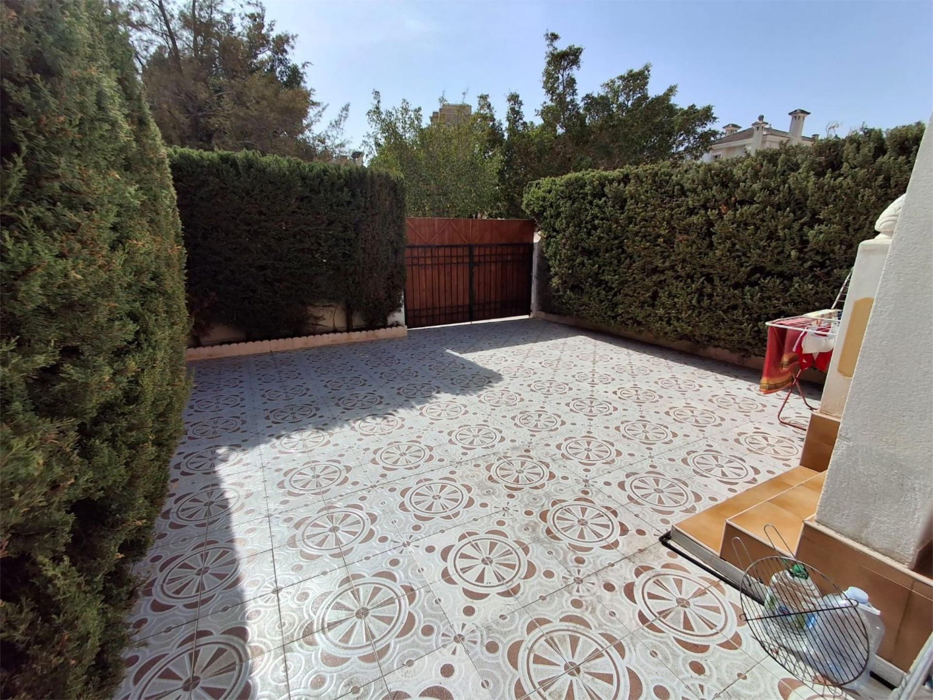 Terraza de Casa adosada en venta en Torrevieja con Aire acondicionado, Calefacción y Jardín privado