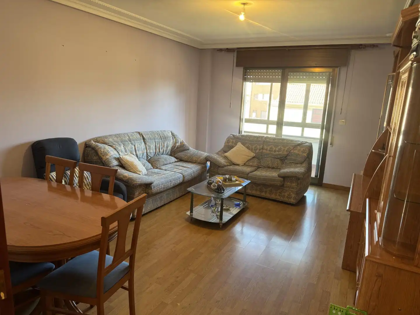Wohnzimmer von Wohnung zum Verkauf in Santa María del Páramo mit Heizung, Parkett und Terrasse