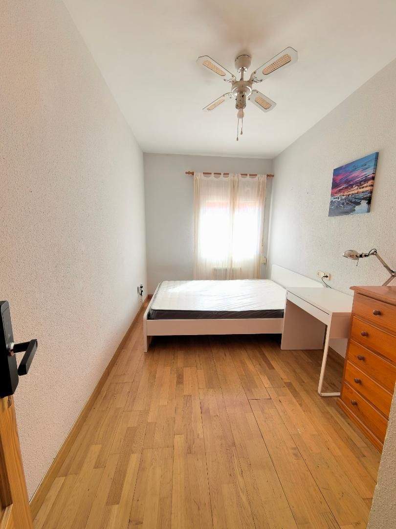 Flat to rent in Calle de Josefa Valcárcel, 50, Salvador