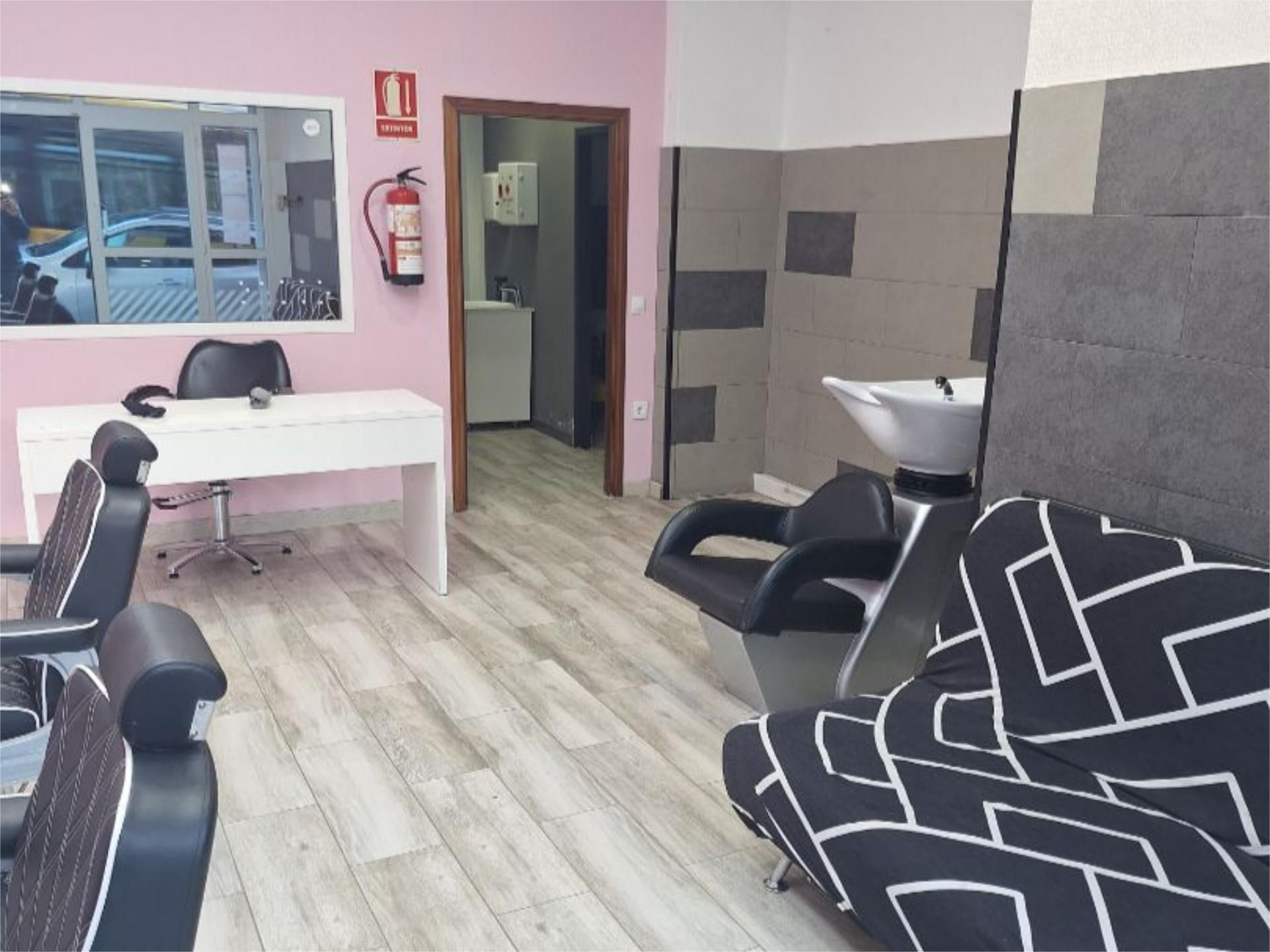 Premises to rent in Calle Don Pedro Infinito, 4, Schamann - Rehoyas Premises to rent in Las Palmas de Gran Canaria  with Parquet flooring and Furnished