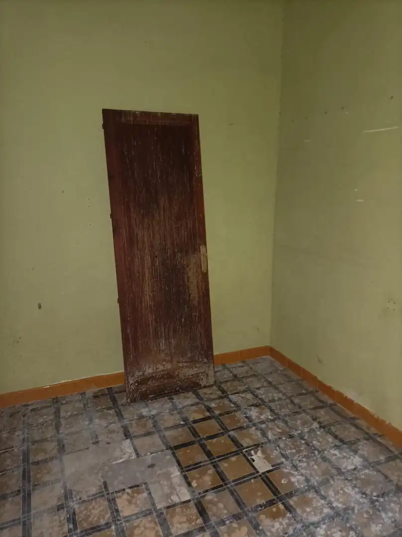 Casa adosada en venda a Calle Reyes Católicos, 30, Plaza Castelar - Mercado Central Dormitori de Casa adosada en venda en Elda amb Terrassa i Balcó