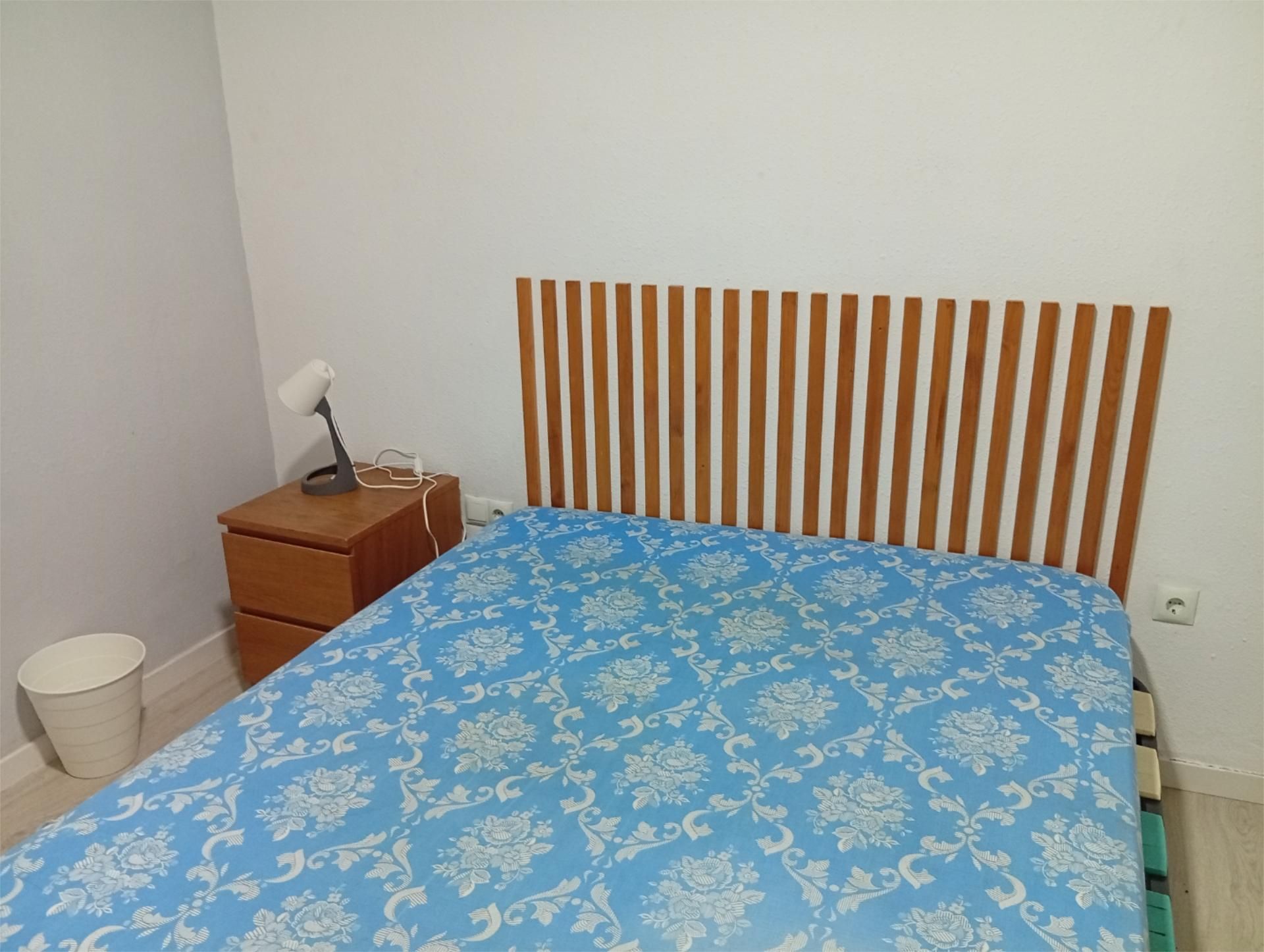 Dormitori de Apartament per a compartir en Alicante / Alacant amb Forn, Rentadora i Microones