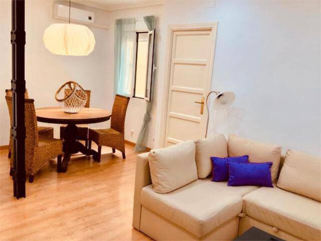 Piso en Alquiler en Ríos Rosas - Nuevos Ministerios