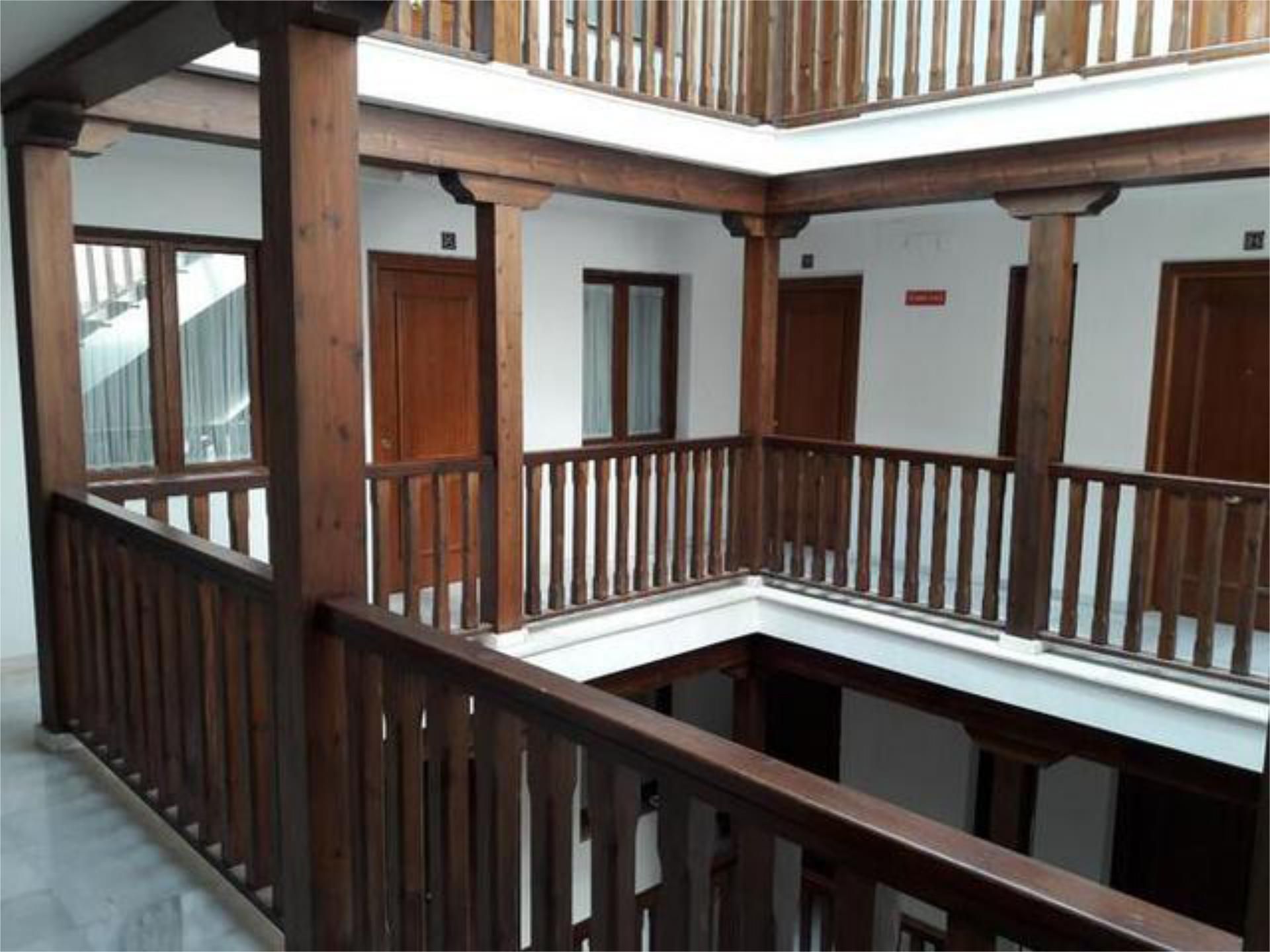 Apartament de lloguer en  Granada Capital amb Calefacció, Terrassa i Moblat