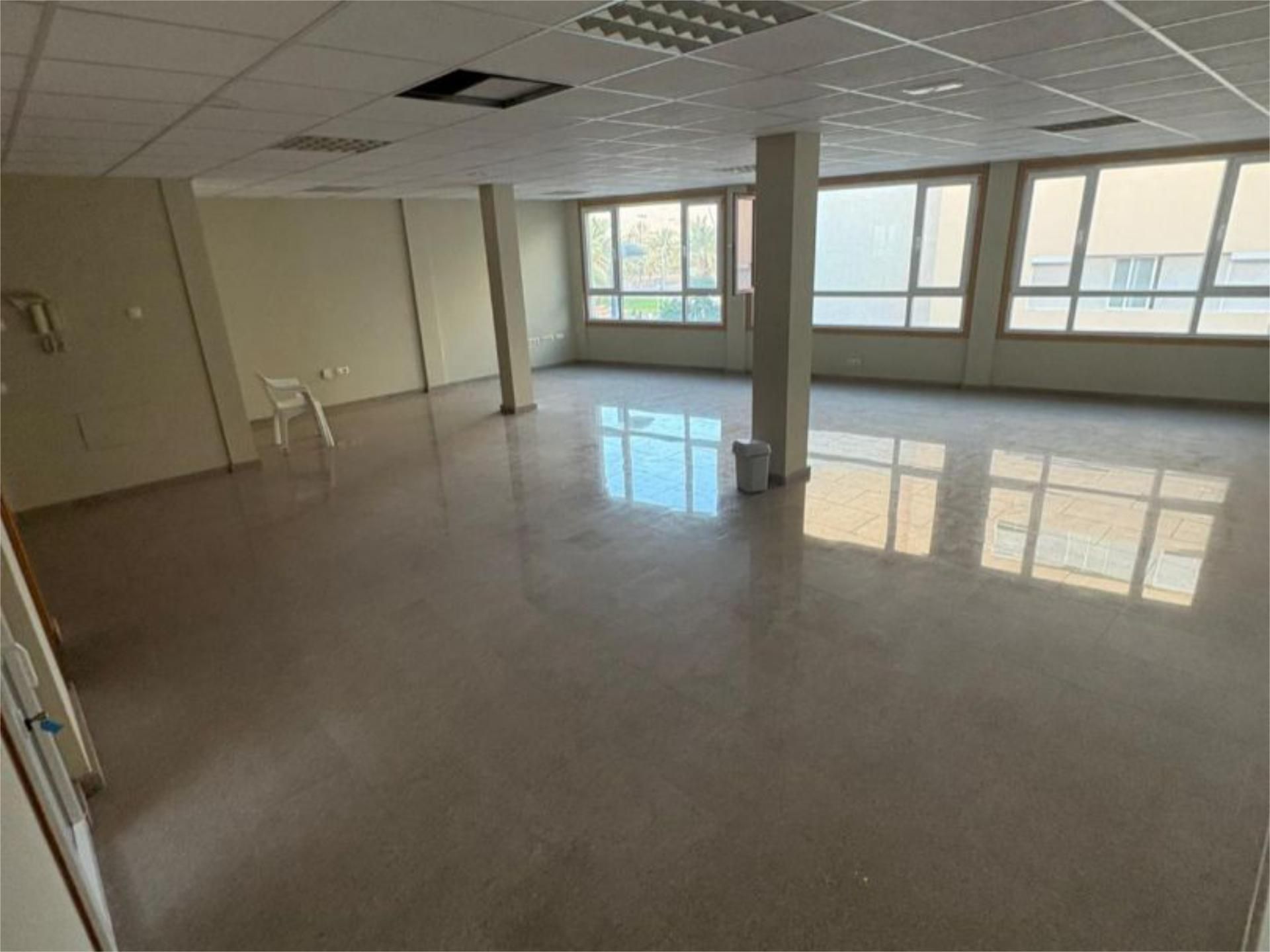Office to rent in Tuineje