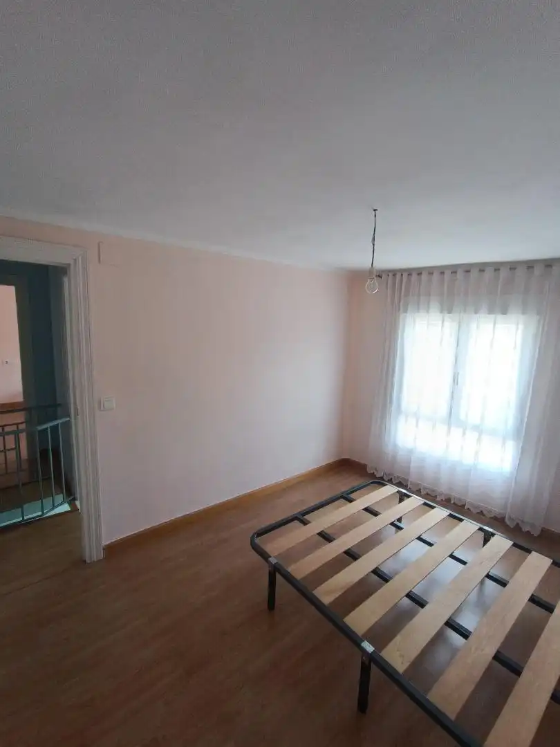 Casa o xalet en venda a Calle Real, 18, Quintana y Congosto Dormitori de Casa o xalet en venda en Quintana y Congosto amb Jardí privat, Parquet i Traster