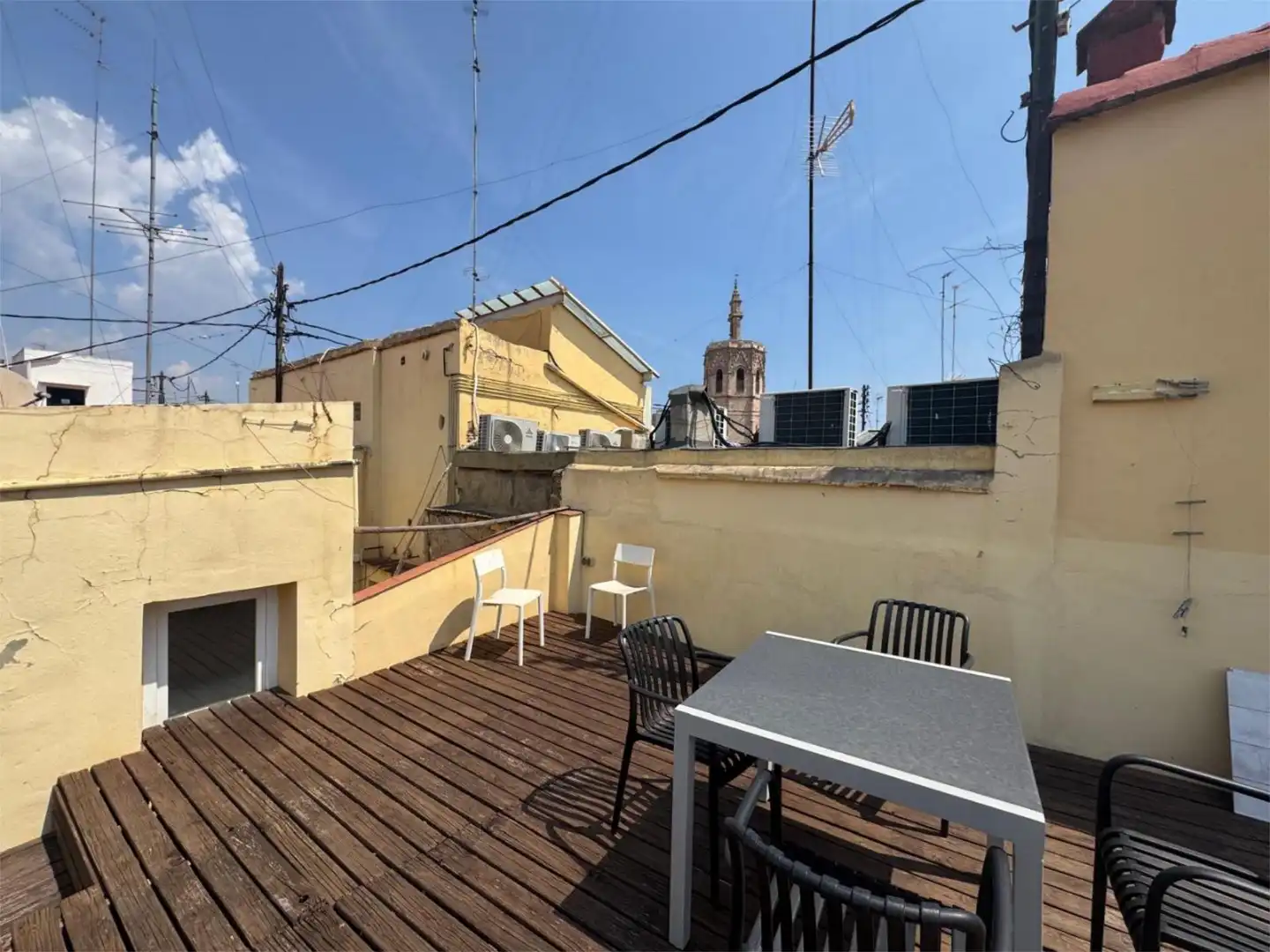 Wohnung zur Miete in Carrer D'en Bou, 8, El Mercat Terrasse von Wohnung zur Miete in Valencia Capital mit Klimaanlage und Terrasse
