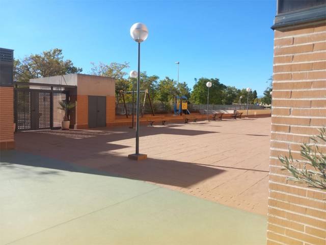 Piso en Venta en Calle Castillo de Candanchú, 48 en Las Tablas