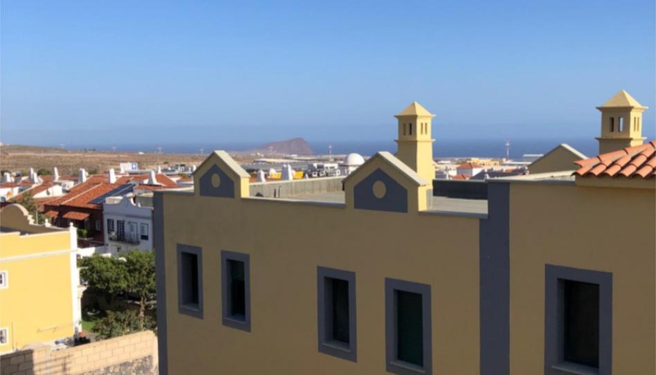 Single-family semi-detached for sale in Llano del Camello, Santa Cruz de Tenerife - image 1 Photo 1 of Single-family semi-detached for sale in Llano del Camello, Santa Cruz de Tenerife