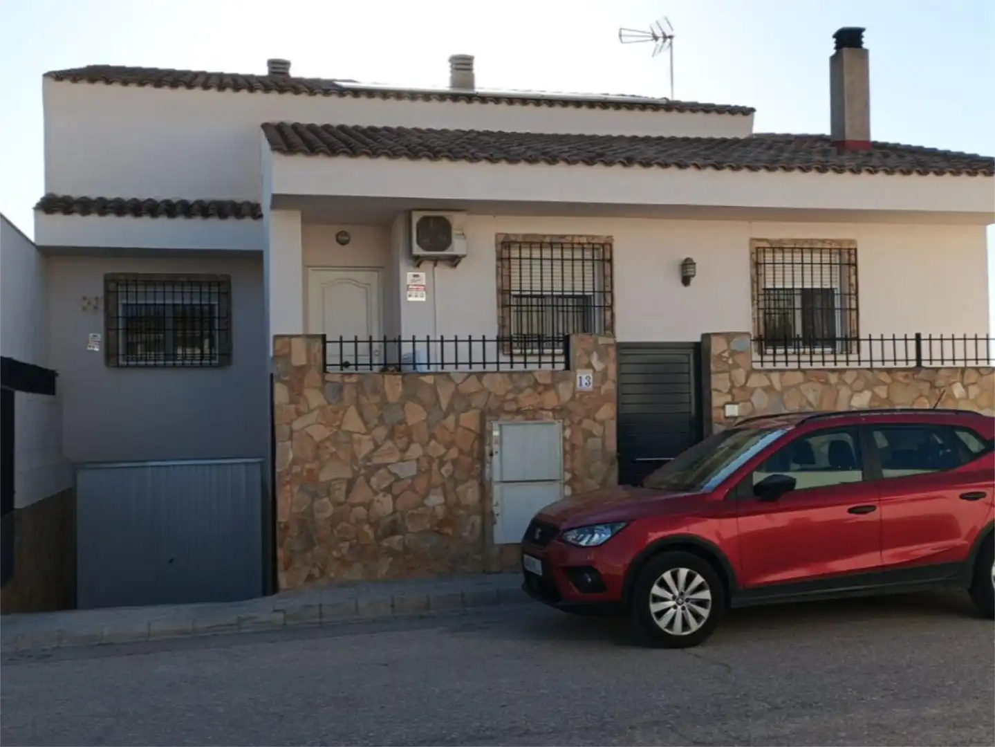 Piso en venta en Avenida de la Paz, 13, Motilleja Vista exterior de Piso en venta en Motilleja con Aire acondicionado, Calefacción y Jardín privado