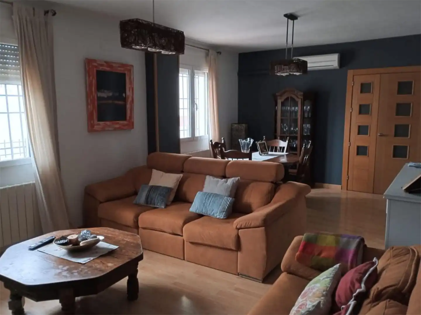 Piso en venta en Avenida de la Paz, 13, Motilleja Sala de estar de Piso en venta en Motilleja con Aire acondicionado, Calefacción y Jardín privado