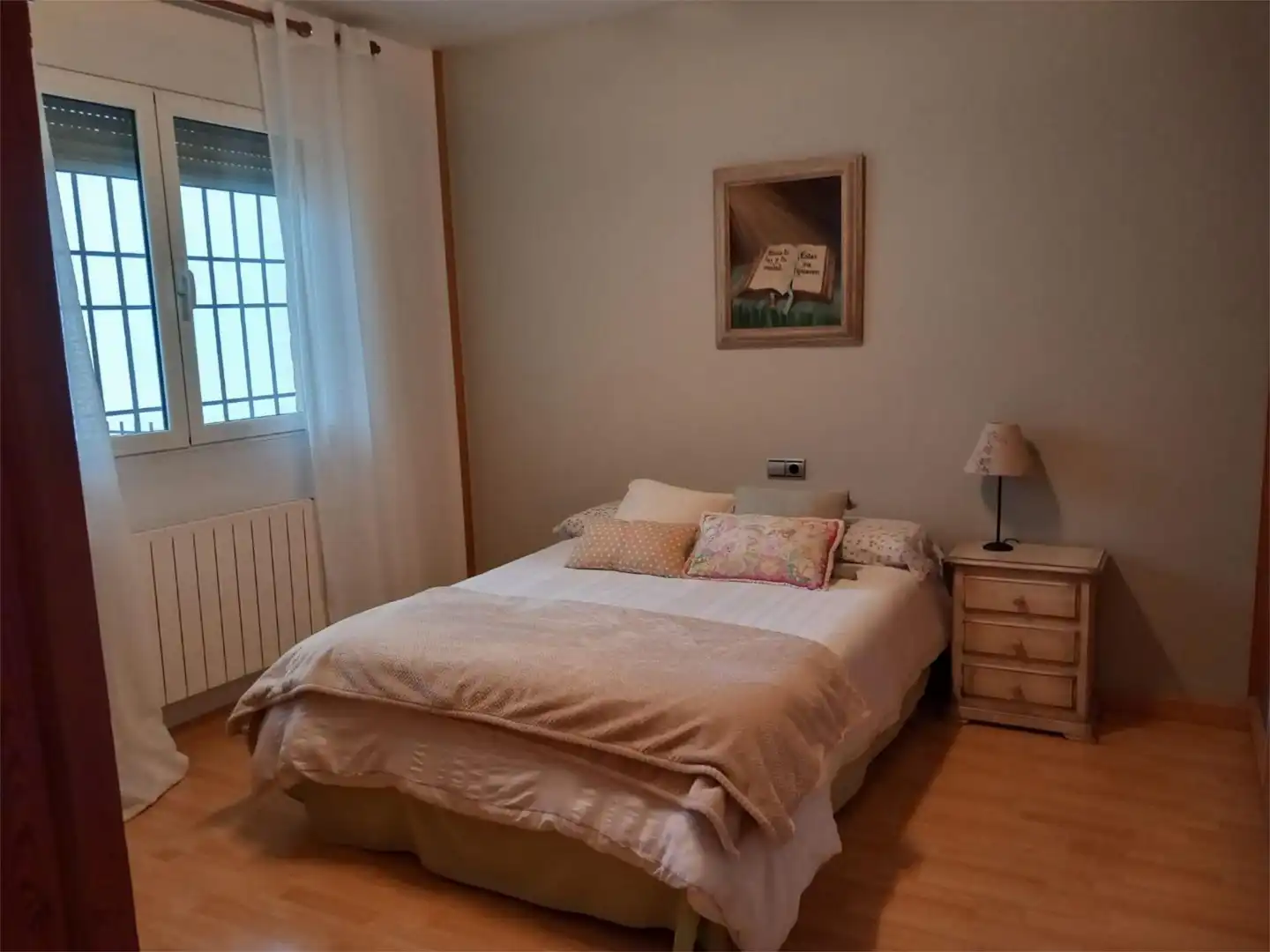 Piso en venta en Avenida de la Paz, 13, Motilleja Habitación de Piso en venta en Motilleja con Aire acondicionado, Calefacción y Jardín privado