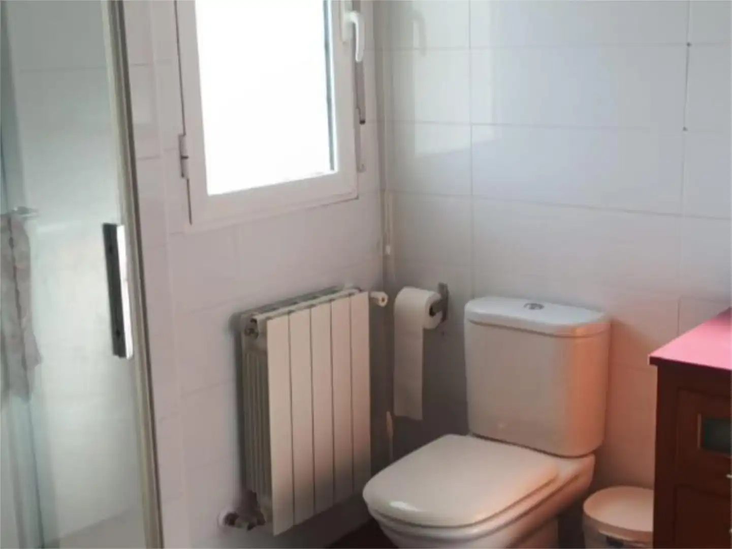Piso en venta en Avenida de la Paz, 13, Motilleja Baño de Piso en venta en Motilleja con Aire acondicionado, Calefacción y Jardín privado