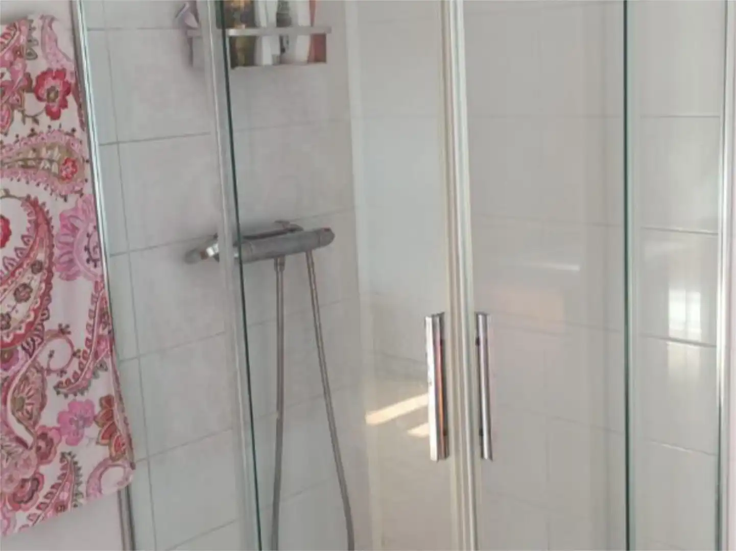 Piso en venta en Avenida de la Paz, 13, Motilleja Baño de Piso en venta en Motilleja con Aire acondicionado, Calefacción y Jardín privado