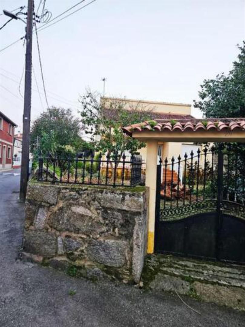 Exterior view of House or chalet for sale in A Illa de Arousa   with Heating, Private garden and Terrace
