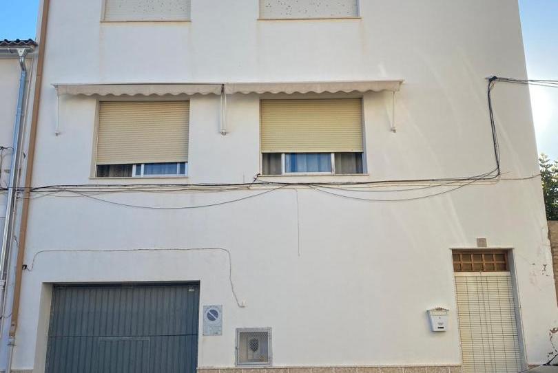 Foto 1 de Casa adosada en venda a Calle Andilla, 12, Villar del Arzobispo, Valencia